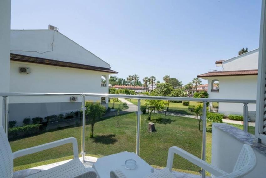 Lykia Botanika Fun & Club 4*